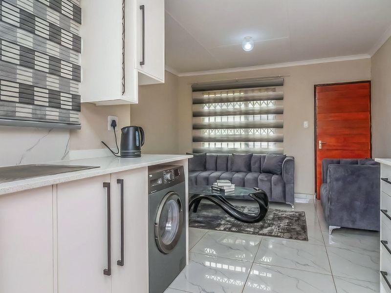 Modern Living in Wilfordon Ext 11 – Prime Location with Real Value - Photo 2