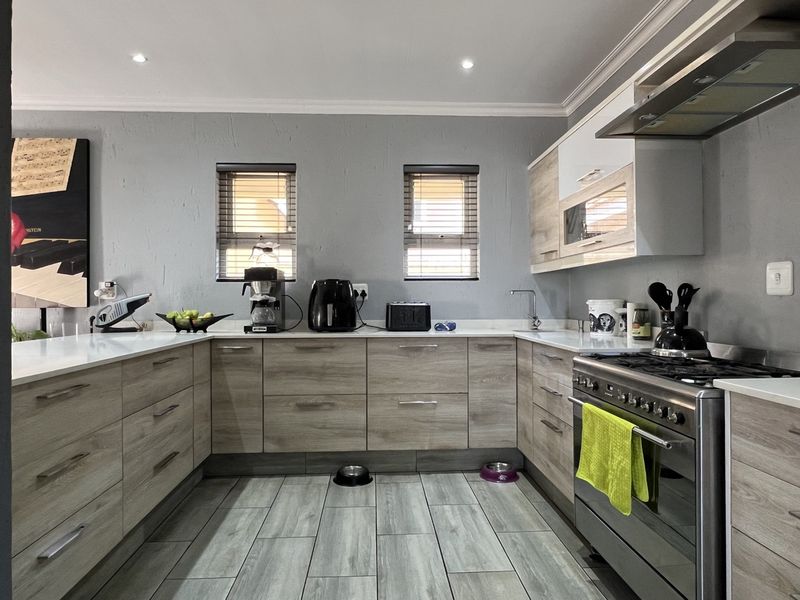 Secure, Spacious & Effortless Living in Duncanville - Photo 3