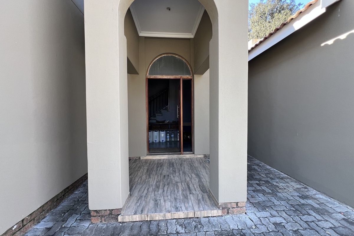 Secure, Spacious & Effortless Living in Duncanville - Photo 5