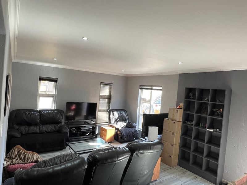 Secure, Spacious & Effortless Living in Duncanville - Photo 7