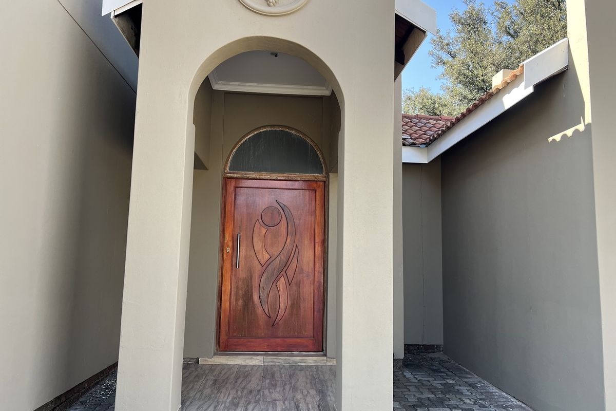 Secure, Spacious & Effortless Living in Duncanville - Photo 4