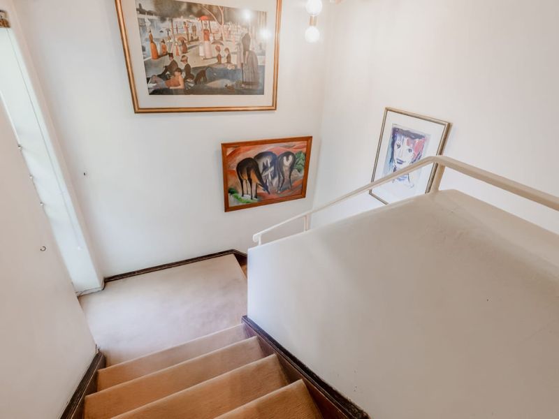 Large 2 Bed 2 Bath Duplex Investment Property in Sandton Central. - Photo 9