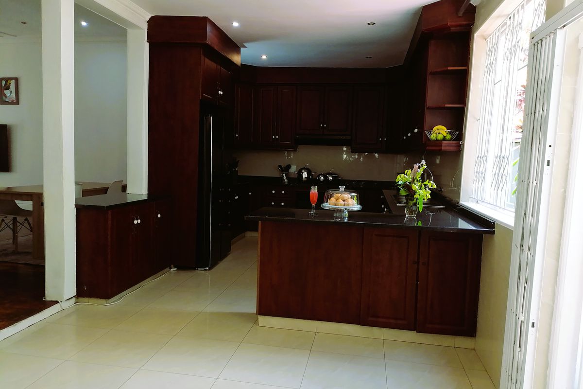 Prime Glenwood 2-Bedroom Home with Flatlet - Photo 4
