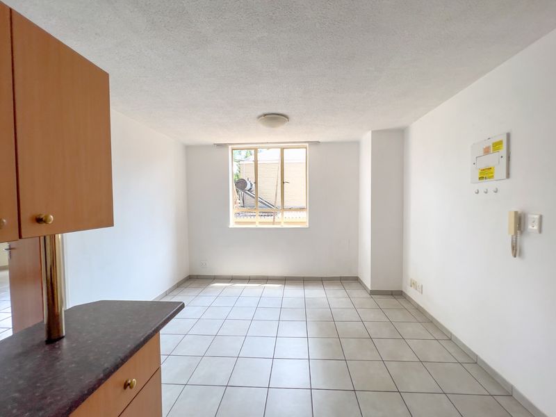 A Must C!  A Must Buy! - Photo 3