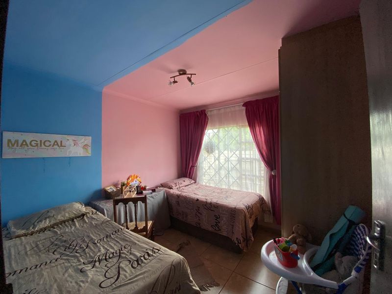 Hot Listing in Prime Location – Ideal Investment or First-Time Buy - Photo 9