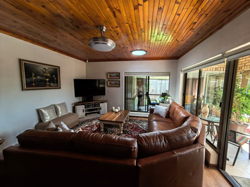 Are you looking for a secure Townhouse which is off the grid? - Photo 9