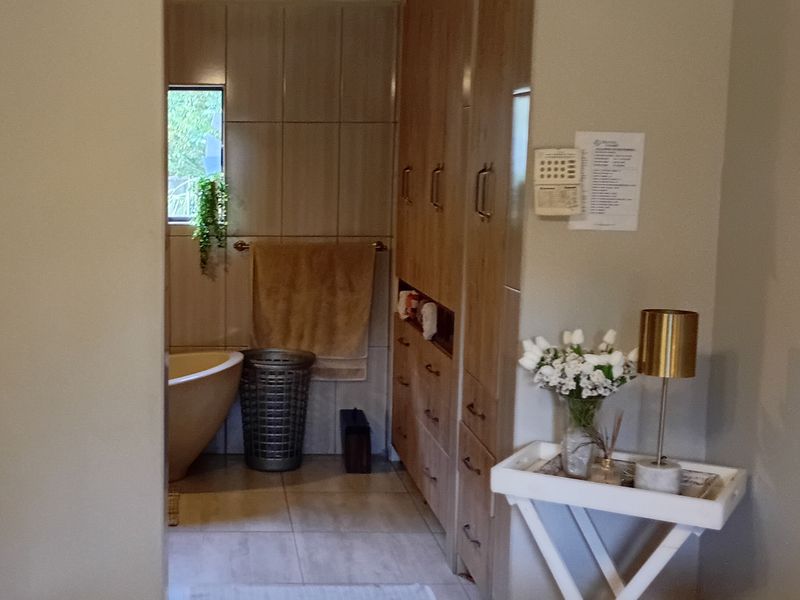 Perfect family home ready and waiting for you. - Photo 9