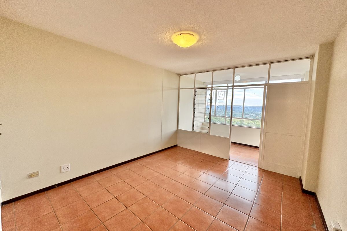 SPACIOUS 2-BEDROOM APARTMENT (near Silverton) - Photo 4