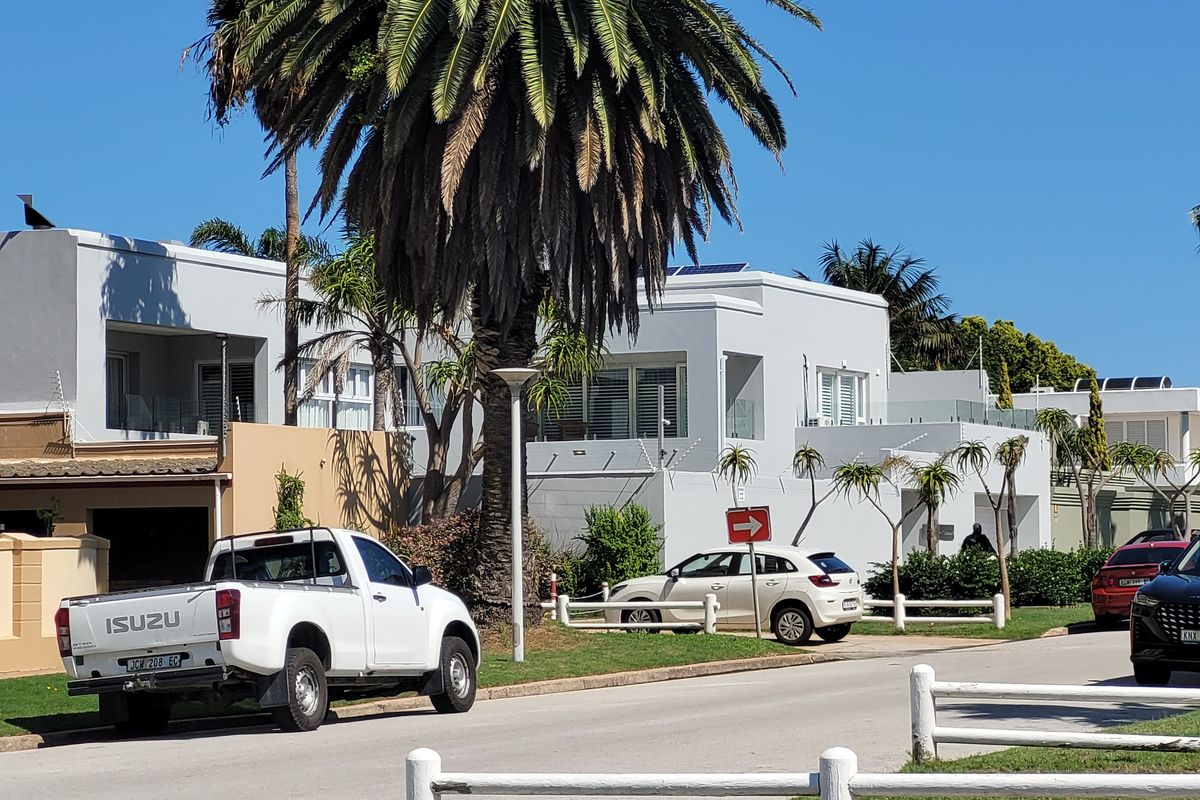 Beachfront Living at Its Finest – A True Coastal Masterpiece - Photo 4