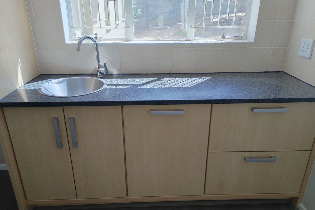 NEWLY RENOVATED 3 BEDROOM HOUSE FOR SALE - Photo 5