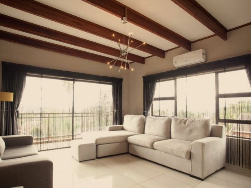 Exceptional Dual Living Opportunity Luxury Space and Versatility - Photo 9