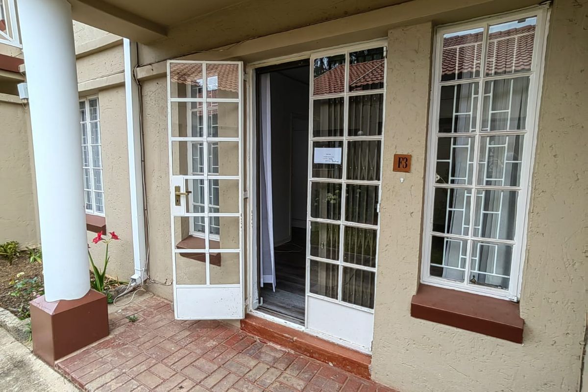 Apartment in Villa Riviera Retirement Complex for sale - Photo 3