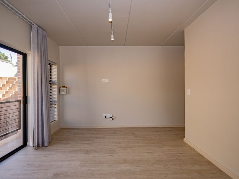 RETIRE IN STYL AT THE BEAUTFUL ZONNEZICHT RETIREMENT VILAGE - Photo 4