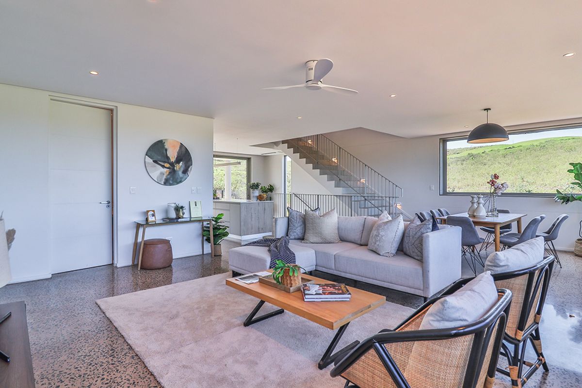 Luxury Home On Golf Estate - Photo 5