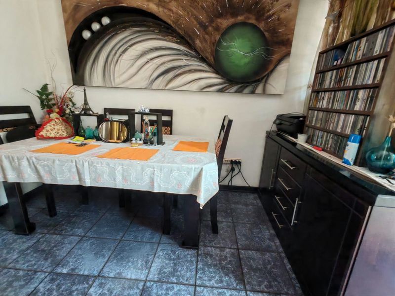 3 Bedroom Townhouse for sale In Sasolburg Ext 2 - Photo 3