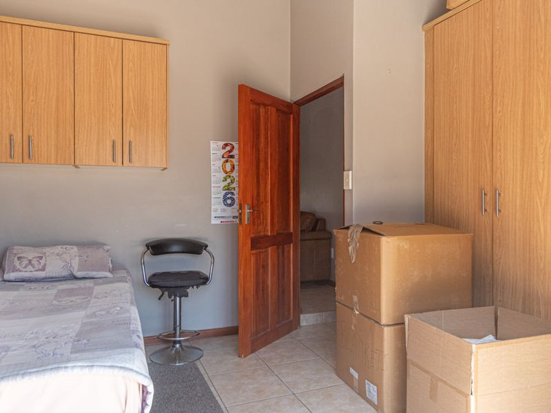 Stunning Family Home in Sandown Big Bay Estate! - Photo 9