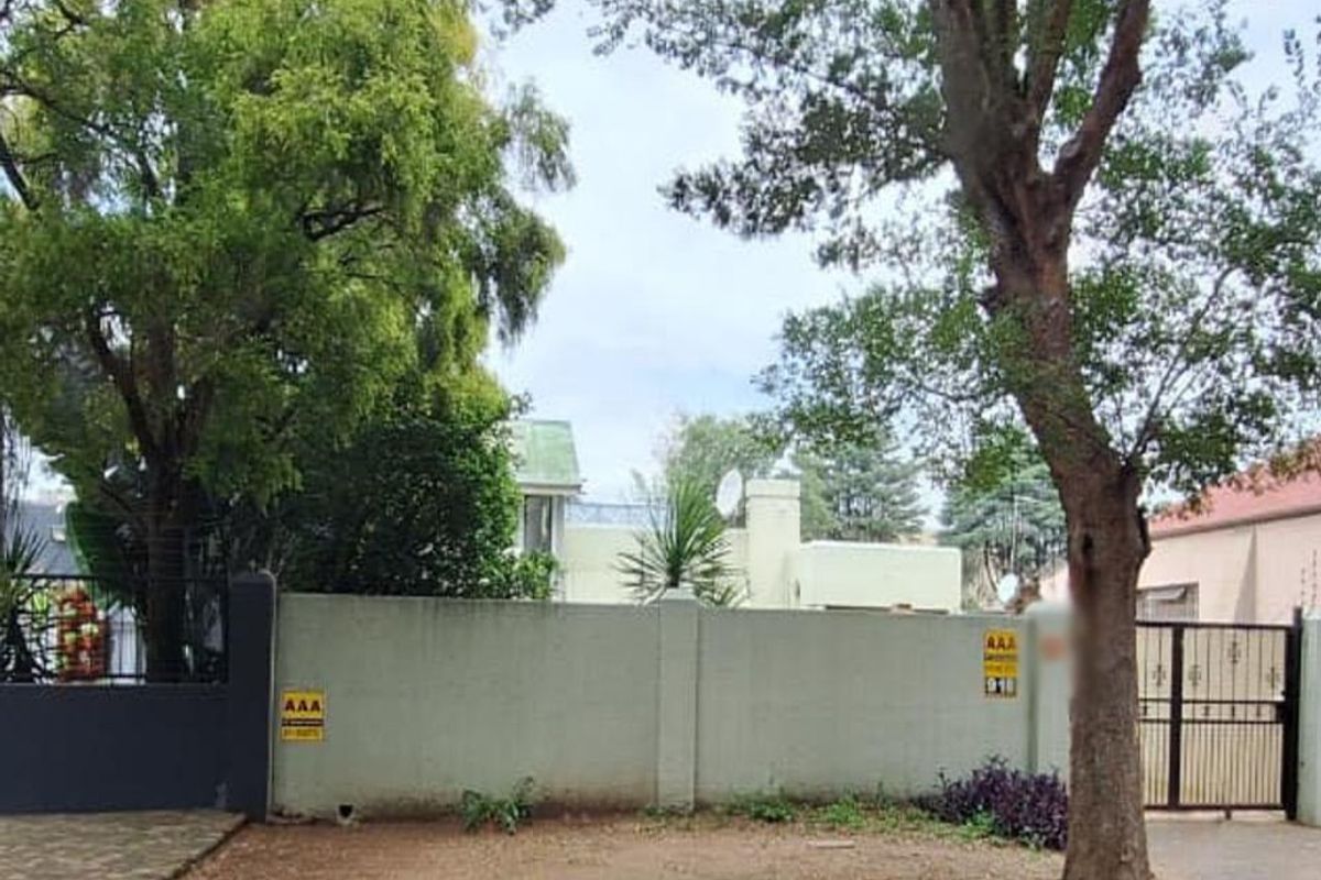 A TRUE delight for any DIY and investor - Photo 2