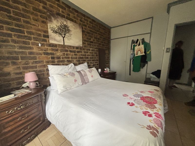 Family Home at a Fabulous Price - Photo 9