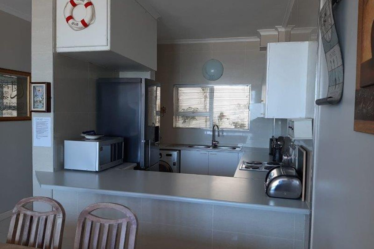 Fully Furnished 2 Bed Apartment for Rent – Beach Road, Strand - Photo 5