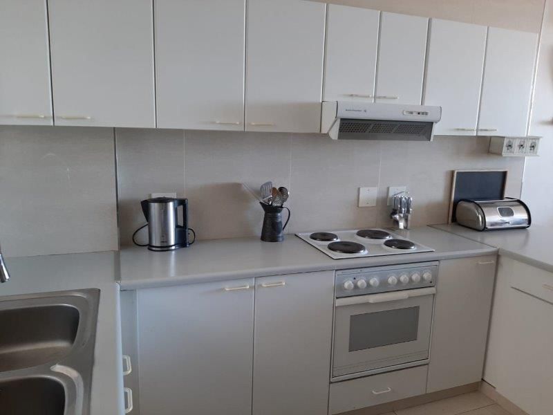 Fully Furnished 2 Bed Apartment for Rent – Beach Road, Strand - Photo 6