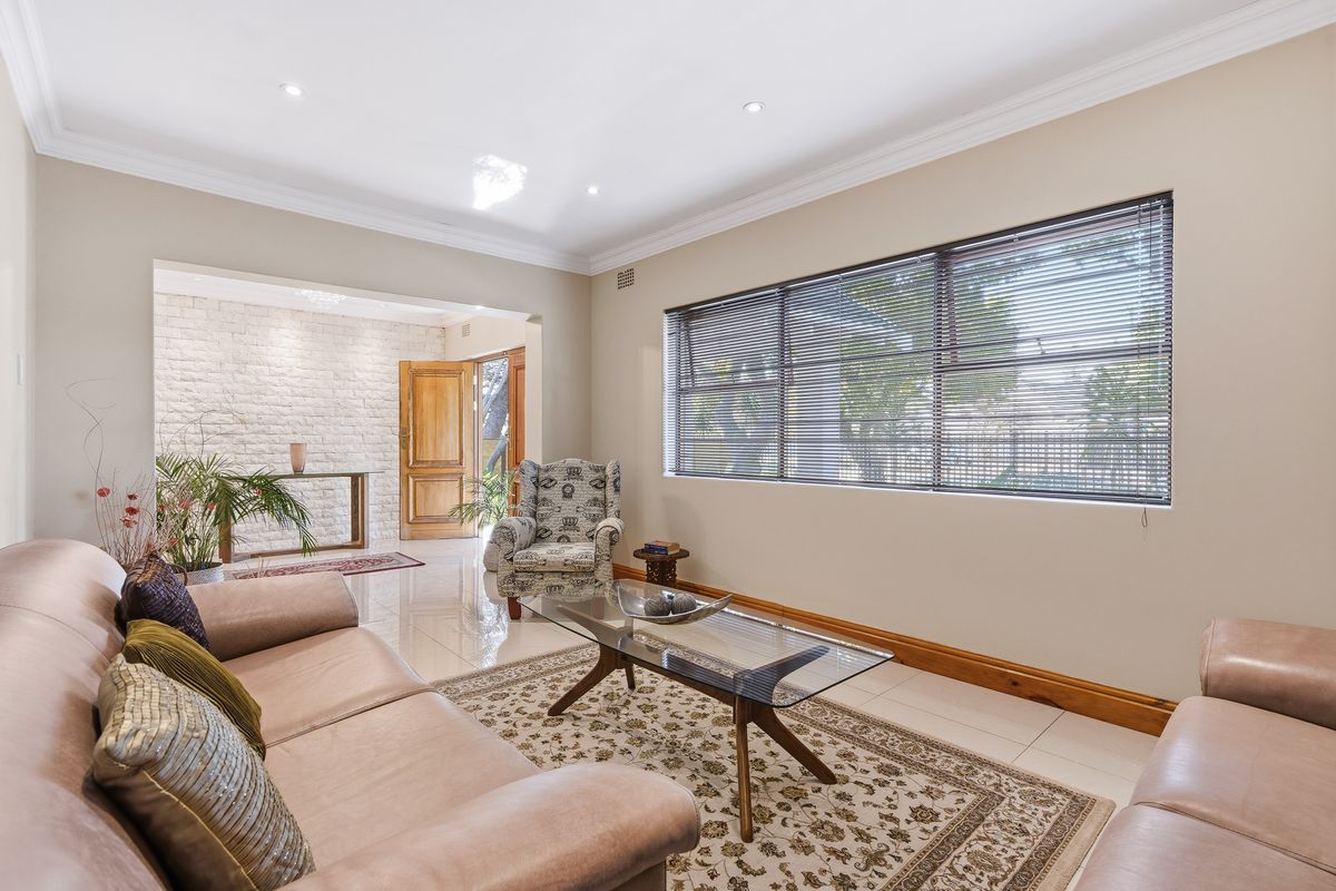 Just Move In | Renovated 3-Bedroom Corner Gem in Pinelands - Photo 5