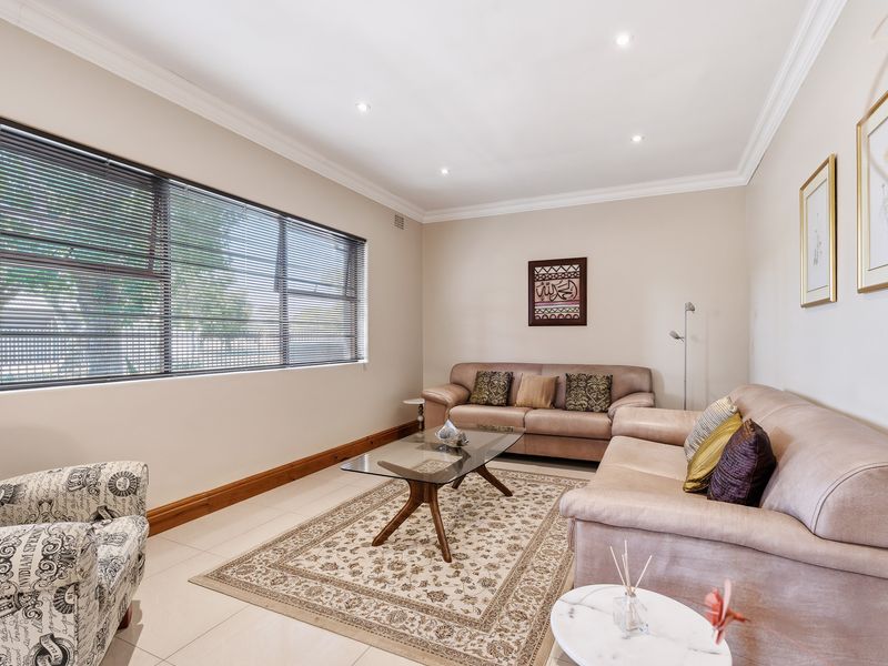 Just Move In | Renovated 3-Bedroom Corner Gem in Pinelands - Photo 6