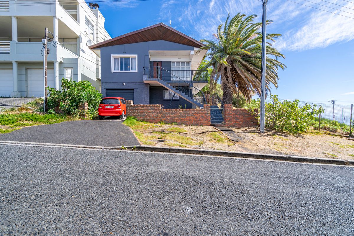 Elevated Living in the Heart of Bo-Kaap - Photo 2