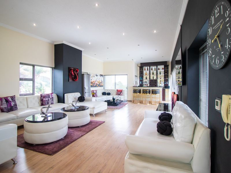 4 Bedroom House for sale in secured estate in Meyersdal !!! - Photo 9