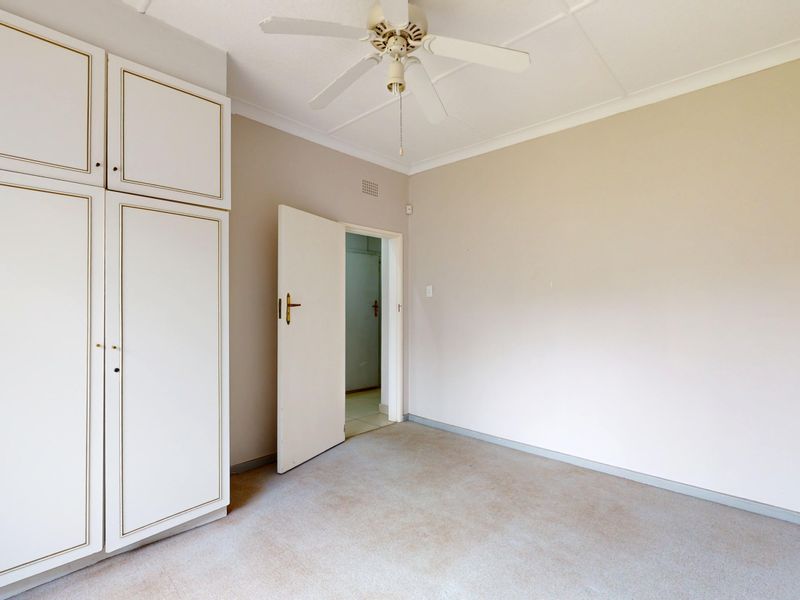 Starting to bid from R1,349,000! Non-Distressed Live Luxury Auction! - Photo 10