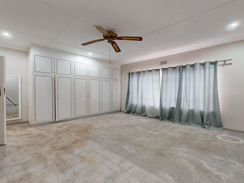 Starting to bid from R1,349,000! Non-Distressed Live Luxury Auction! - Photo 7