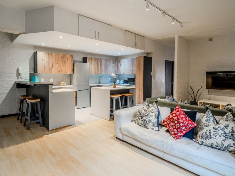 Bidding to start from R2,500,000!!! Live Luxury Auction! - Photo 8