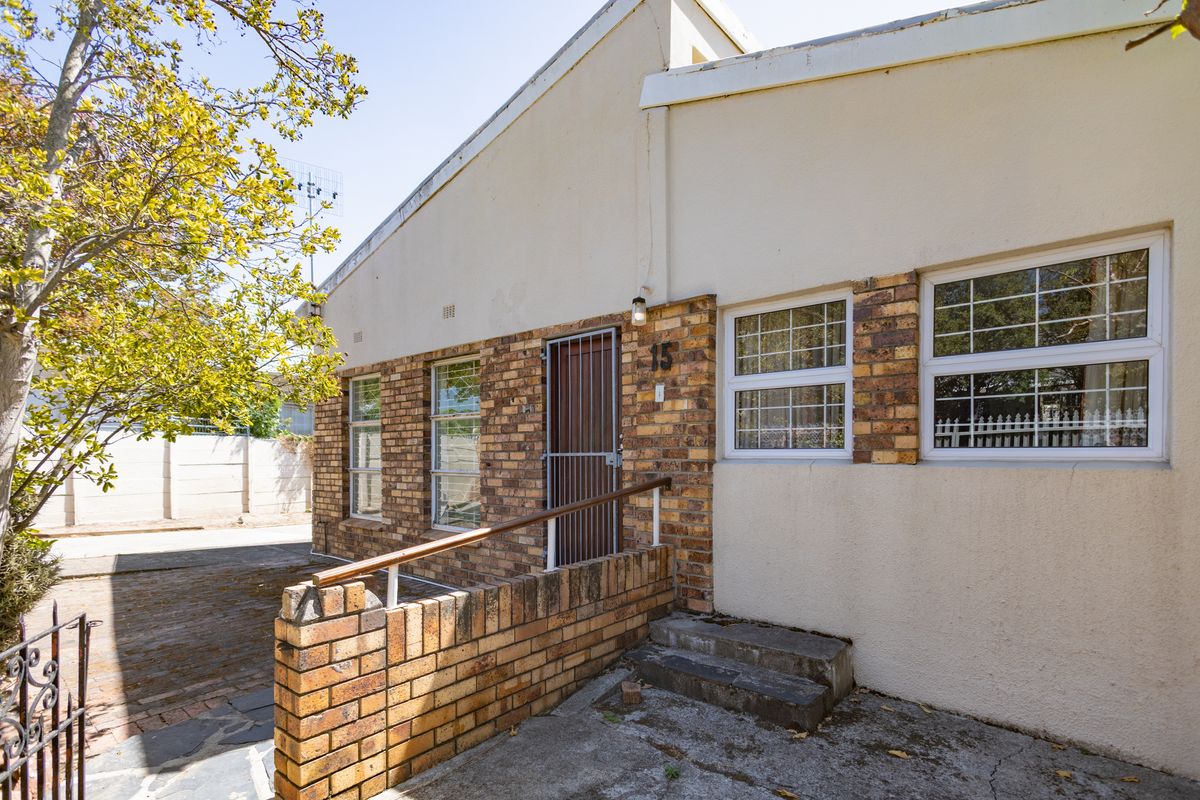 Spacious 4-Bedroom Home with Flatlet in Boston - Photo 5