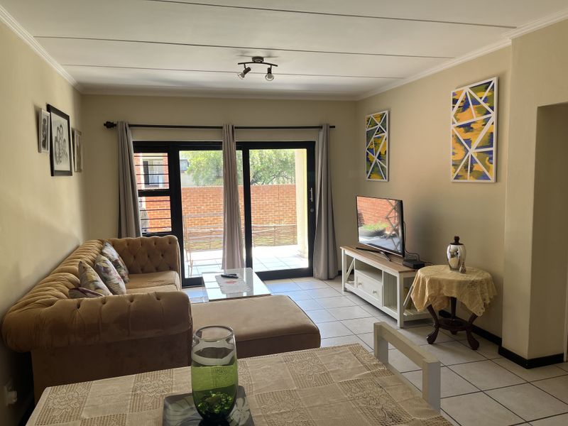 Modern 2 Bedroom Garden Unit In Douglasdale - Photo 4