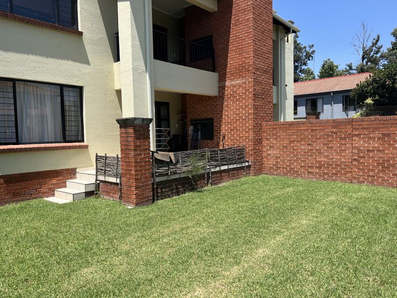 Modern 2 Bedroom Garden Unit In Douglasdale - Photo 2