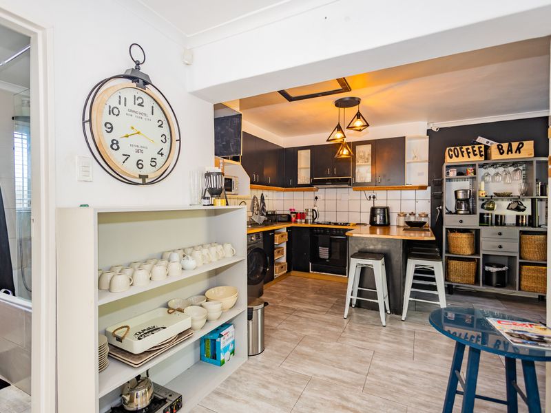 Starting out or scaling down - Photo 6