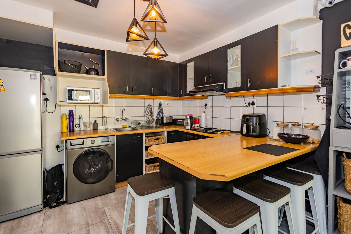 Starting out or scaling down - Photo 4