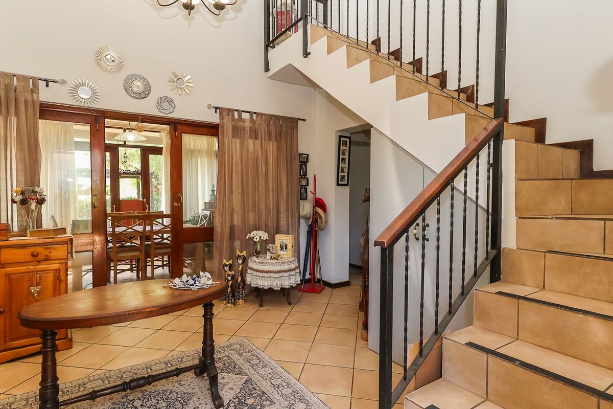 A Cosy Retreat Offering Comfort and Charm in The Coves Estate - Photo 5