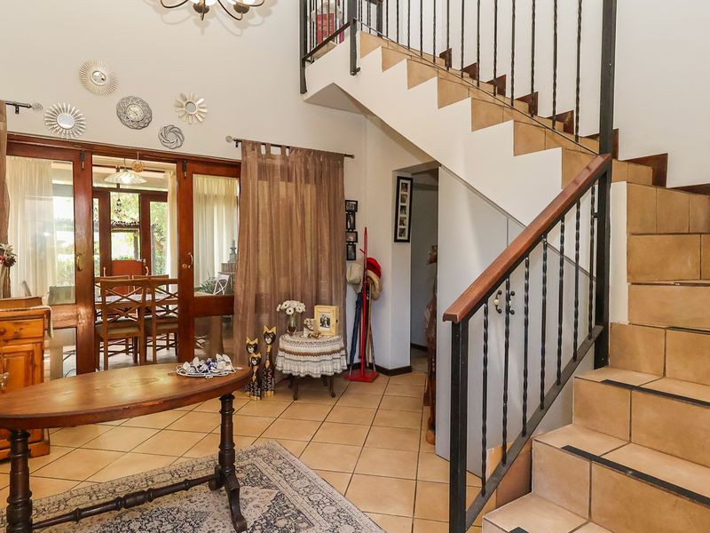 A Cosy Retreat Offering Comfort and Charm in The Coves Estate - Photo 5