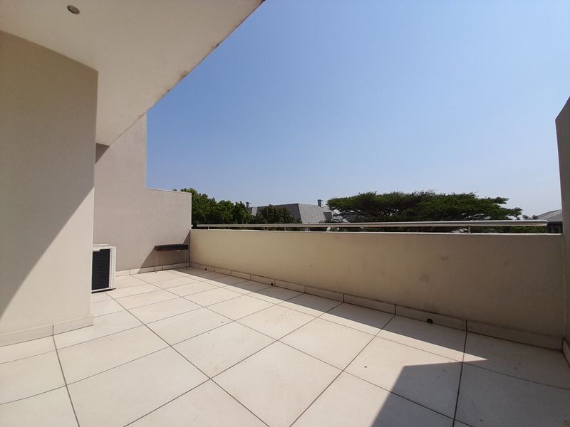 Exclusive Duplex Apartment- Super Well Located in Bryanston - Photo 6