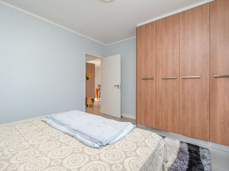 Clean, Classy, Contemporary & Convenient 2 Bedroom Apartment - Photo 10