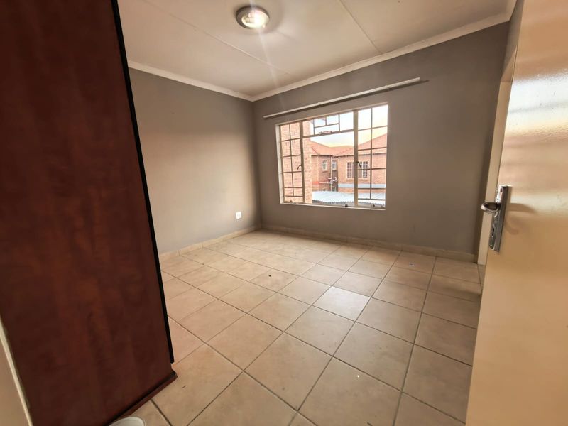 Elegant three bedroom apartment in a prime location. - Photo 10