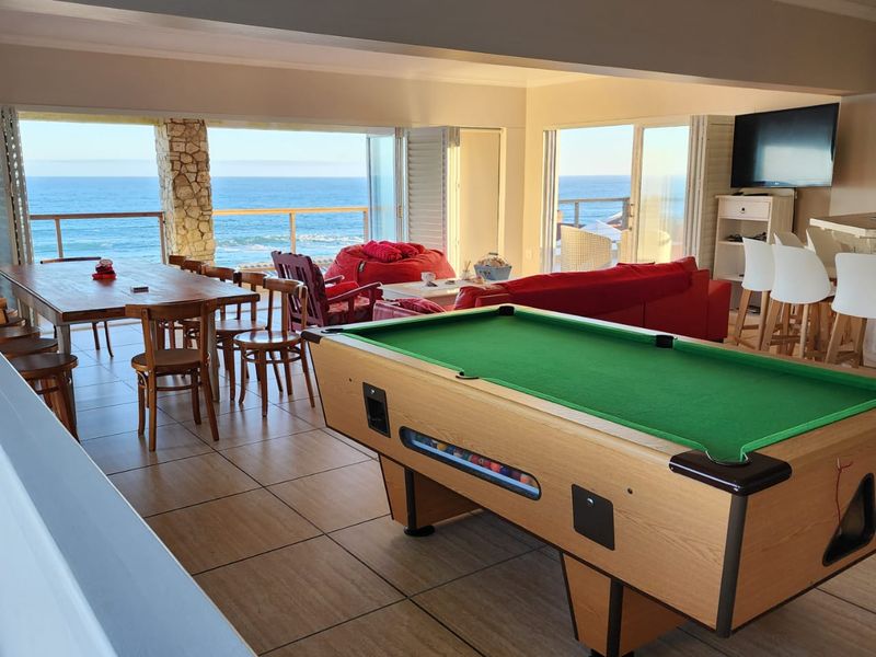 Spacious Six-Bedroom Coastal Home with Exceptional Ocean Views | Jongensfontein - Photo 6