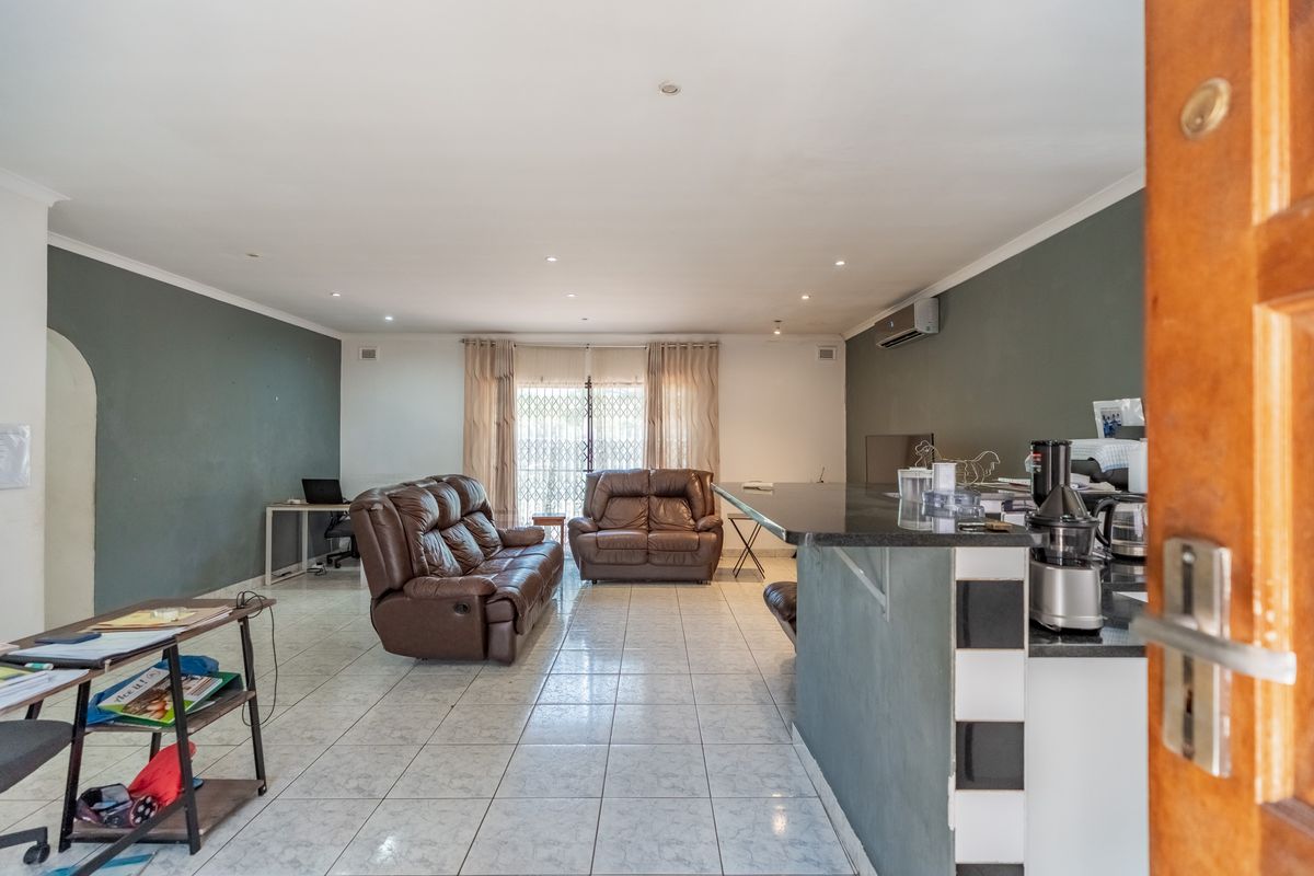 Family home with Cottage! - Photo 4