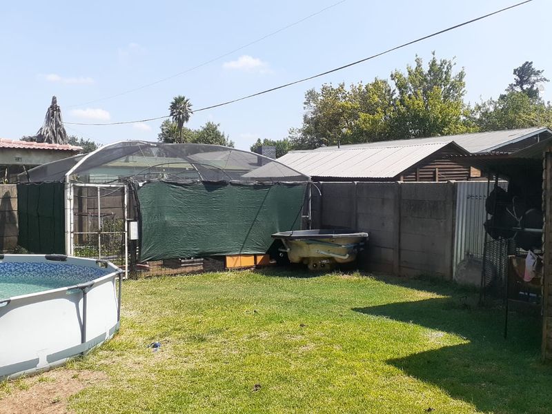 A comfortable house on the quiet edge of CW5 Vanderbijlpark - Photo 6