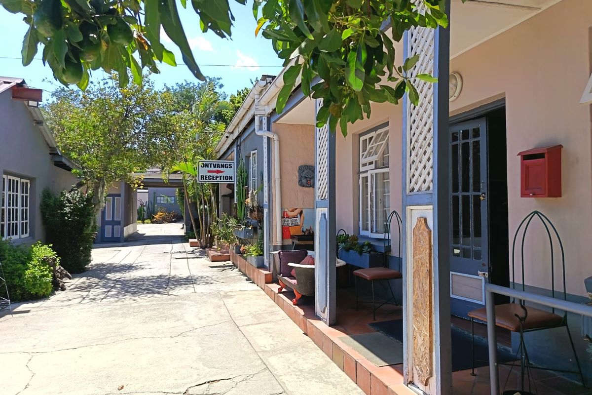 Charming Victorian guesthouse - Photo 2