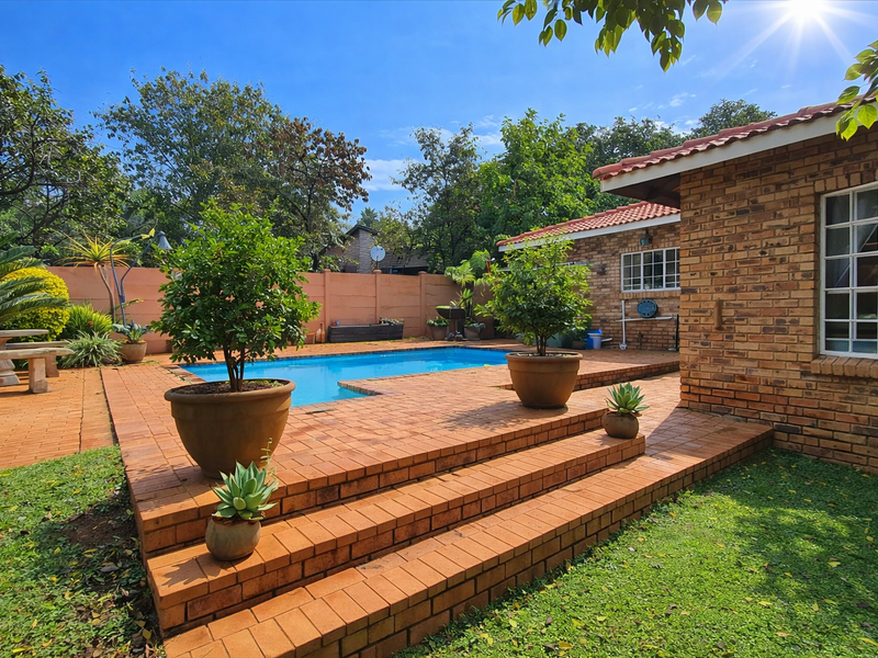 Spacious Family Living Surrounded by Nature - Photo 2