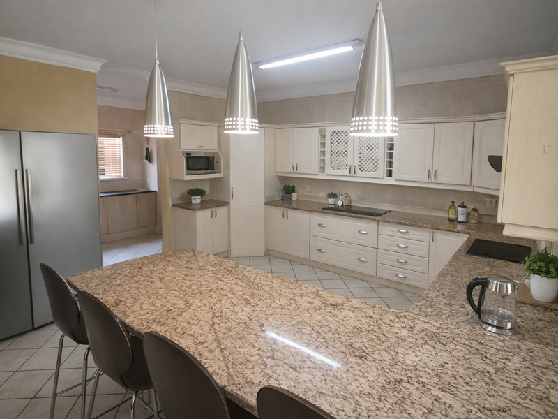 Spacious Family Living Surrounded by Nature - Photo 3