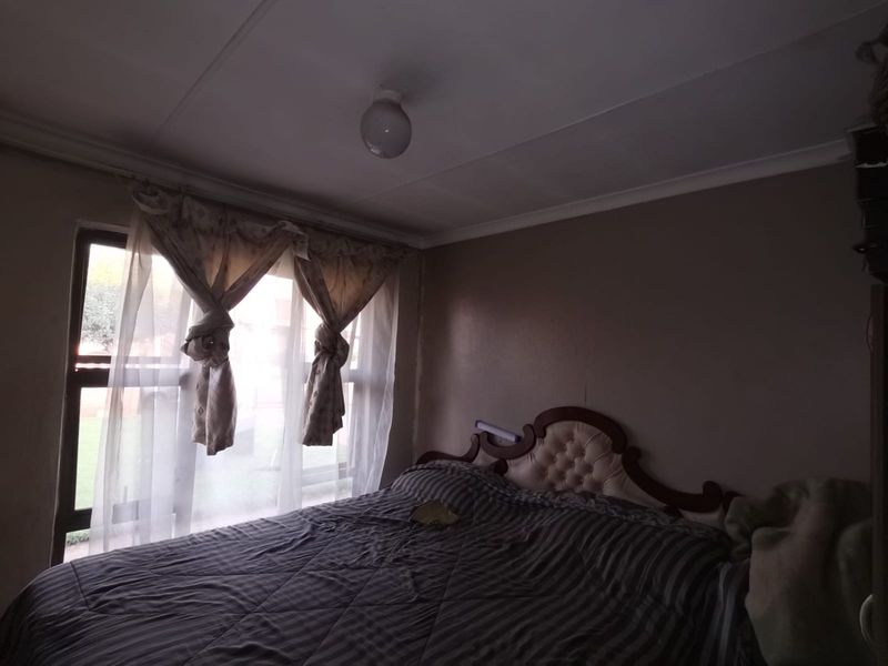 Welcome to Your Dream Home in Sebokeng Zone 17 - Photo 6