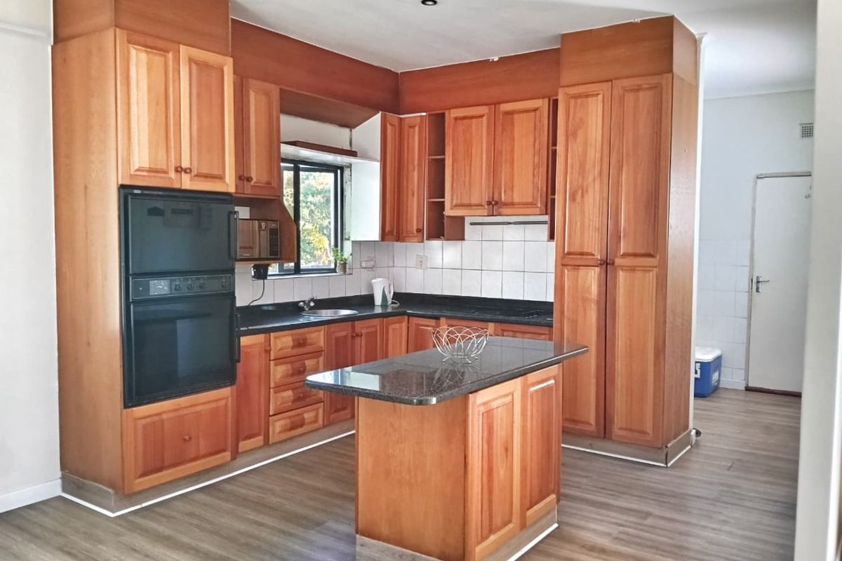 Spacious Family Haven in Meer en See - Photo 2