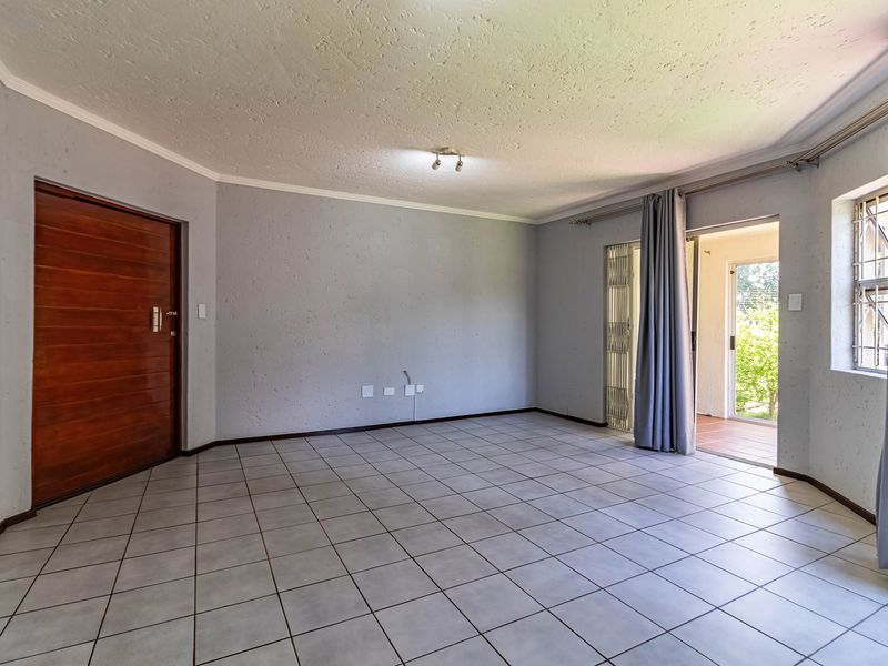 Say Hello To A Good Buy! - Photo 2